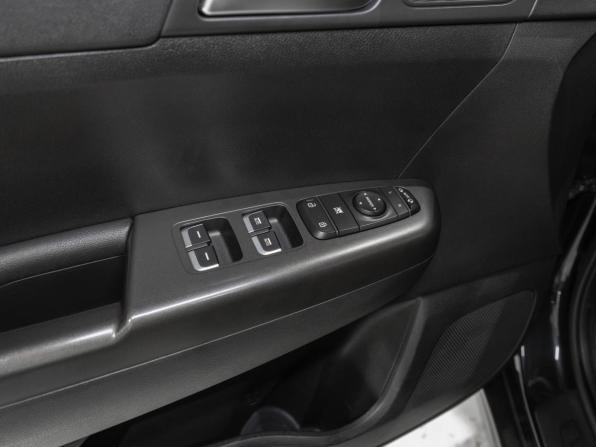 Kia Sportage IV Рестайлинг с пробегом 2018 года, цена 2 440 000 рублей, 81869 км, внедорожник, Автокод Объявления