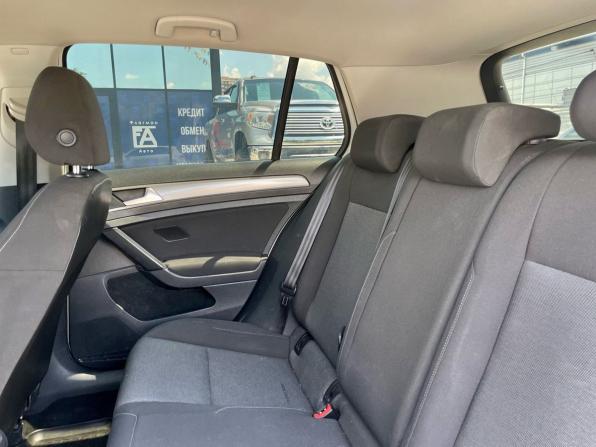 Volkswagen Golf VII с пробегом 2013 года, цена 1 330 000 рублей, 163107 км, хэтчбек, Автокод Объявления