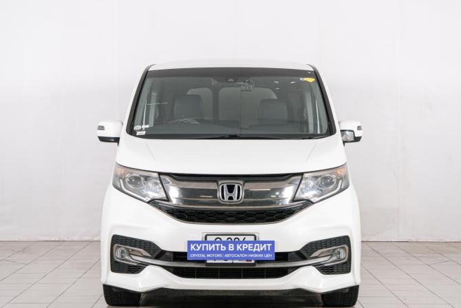 Honda Stepwgn V с пробегом 2015 года, цена 1 729 000 рублей, 198000 км, минивэн, Автокод Объявления