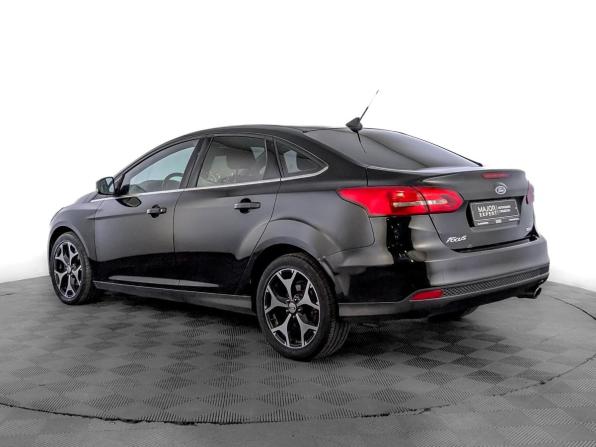Ford Focus III Рестайлинг с пробегом 2017 года, цена 1 300 000 рублей, 77240 км, седан, Автокод Объявления