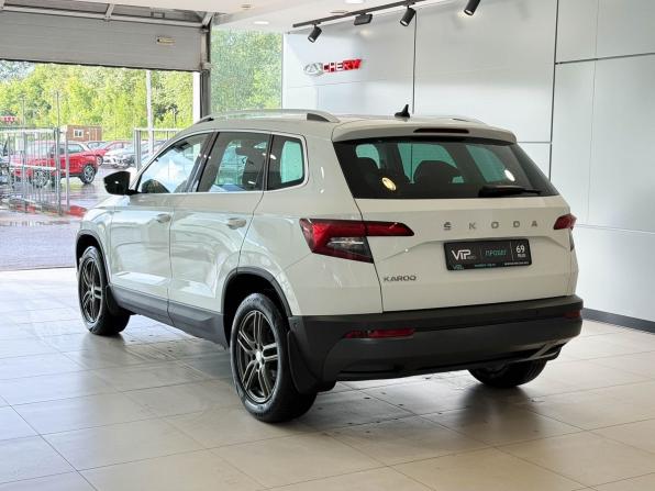 Skoda Karoq I с пробегом 2020 года, цена 2 297 000 рублей, 112505 км, внедорожник, Автокод Объявления