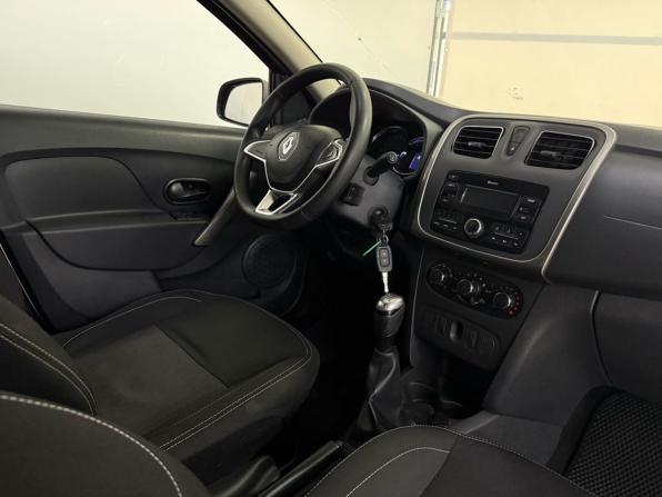 Renault Logan II Рестайлинг с пробегом 2020 года, цена 965 000 рублей, 147781 км, седан, Автокод Объявления