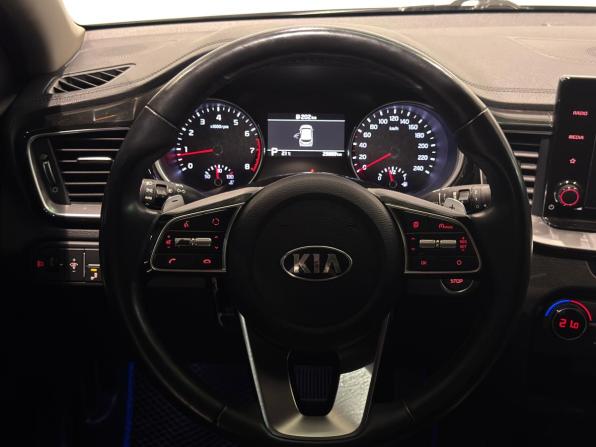 Kia Ceed III с пробегом 2021 года, цена 2 050 000 рублей, 29002 км, хэтчбек, Автокод Объявления