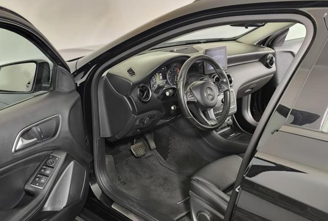 Mercedes-Benz GLA I (X156) с пробегом 2016 года, цена 2 200 000 рублей, 81471 км, внедорожник, Автокод Объявления