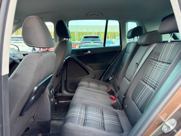 Volkswagen Tiguan I Рестайлинг с пробегом 2016 года, цена 1 095 000 рублей, 241000 км, внедорожник, Автокод Объявления