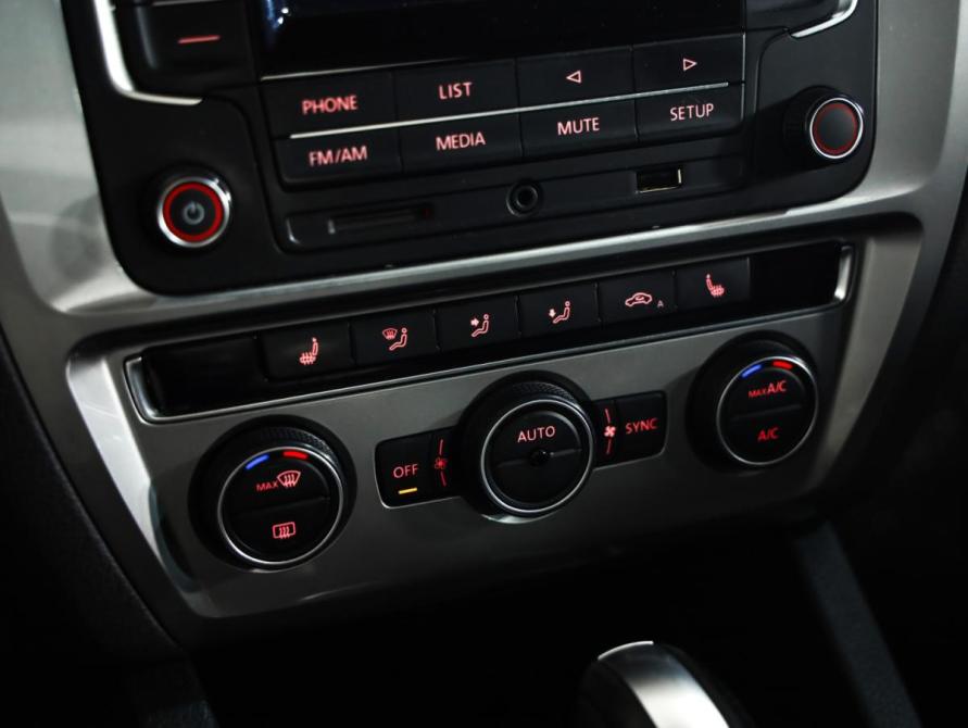 Volkswagen Jetta VI Рестайлинг Санкт-Петербург  - изображение 13