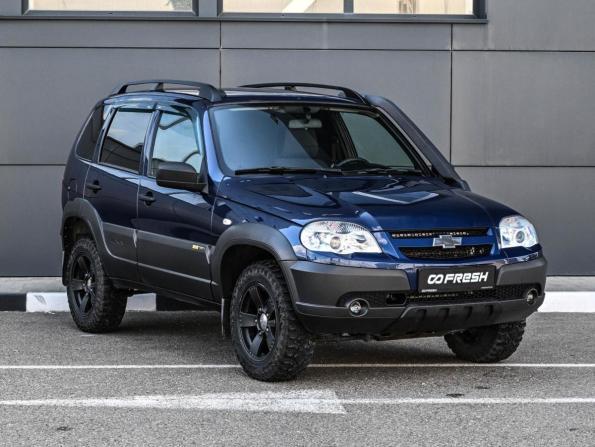 Chevrolet Niva I Рестайлинг с пробегом 2017 года, цена 779 000 рублей, 112971 км, внедорожник, Автокод Объявления