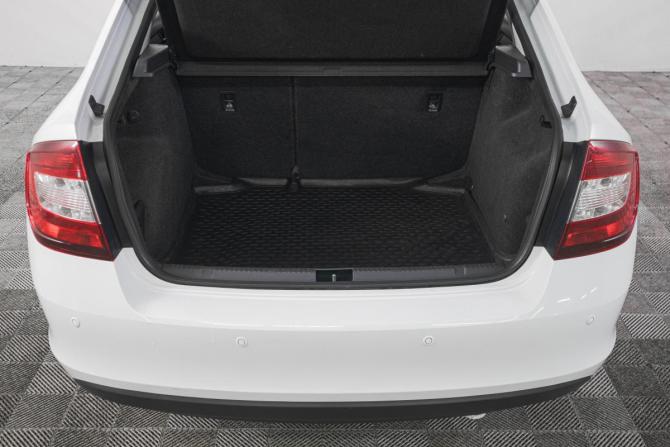 Skoda Rapid I Рестайлинг с пробегом 2019 года, цена 1 149 000 рублей, 129000 км, лифтбек, Автокод Объявления