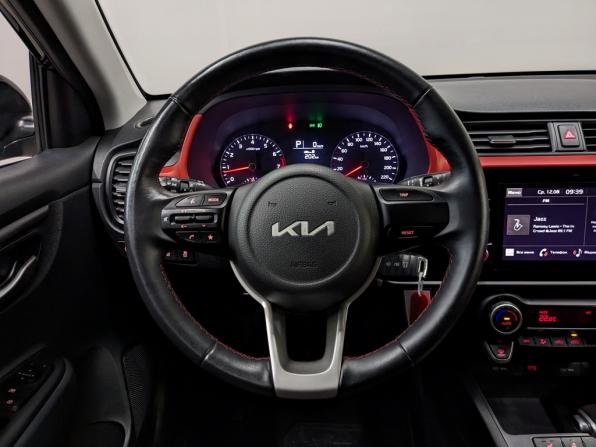 Kia Rio IV Рестайлинг с пробегом 2021 года, цена 1 760 000 рублей, 113102 км, хэтчбек, Автокод Объявления