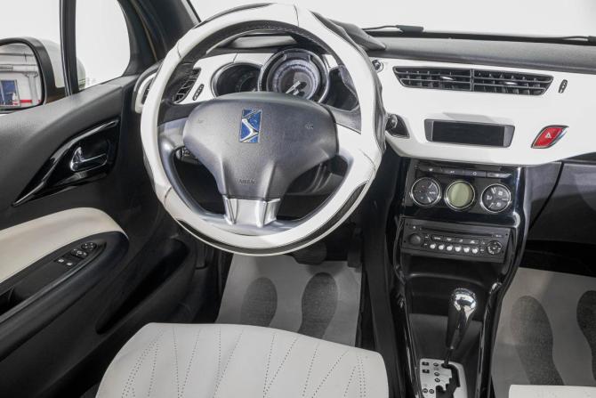 Citroen DS3 I с пробегом 2012 года, цена 949 000 рублей, 109400 км, хэтчбек, Автокод Объявления