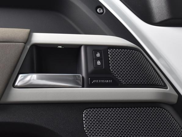 Land Rover Defender II с пробегом 2021 года, цена 4 999 995 рублей, 131041 км, внедорожник, Автокод Объявления