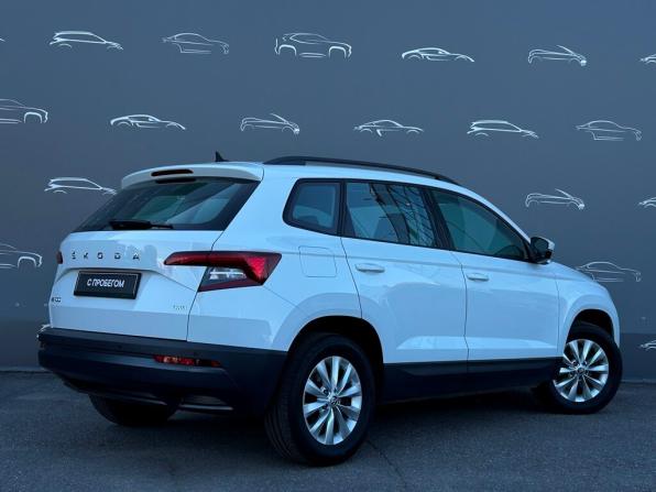 Skoda Karoq I с пробегом 2022 года, цена 2 663 900 рублей, 50276 км, внедорожник, Автокод Объявления