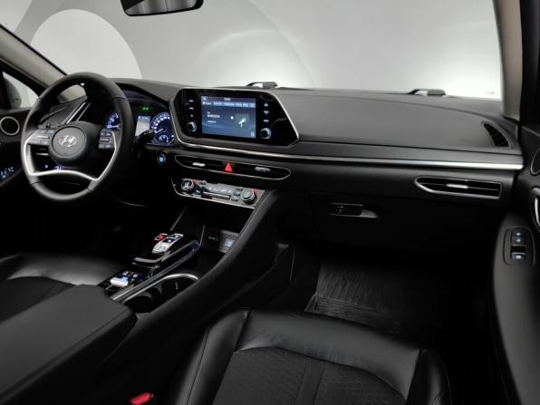 Hyundai Sonata VIII (DN8) с пробегом 2021 года, цена 2 099 000 рублей, 57069 км, седан, Автокод Объявления