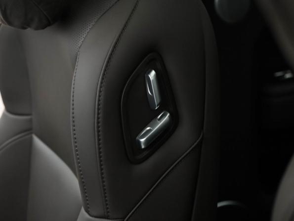 Li Auto (Lixiang) L9 I с пробегом 2024 года, цена 5 899 000 рублей, 52606 км, внедорожник, Автокод Объявления