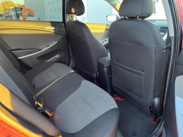 Hyundai Solaris I с пробегом 2012 года, цена 550 000 рублей, 290000 км, седан, Автокод Объявления