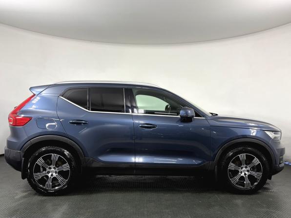 Volvo XC40 I с пробегом 2021 года, цена 3 350 000 рублей, 72776 км, внедорожник, Автокод Объявления