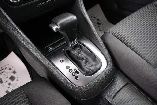 Volkswagen Golf VI с пробегом 2010 года, цена 739 000 рублей, 267512 км, хэтчбек, Автокод Объявления