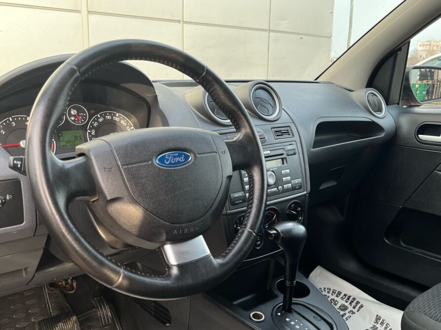 Ford Fiesta Mk5 Москва  - изображение 7