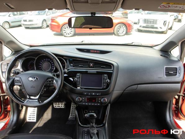 Kia Ceed II Рестайлинг с пробегом 2016 года, цена 1 098 000 рублей, 161995 км, хэтчбек, Автокод Объявления