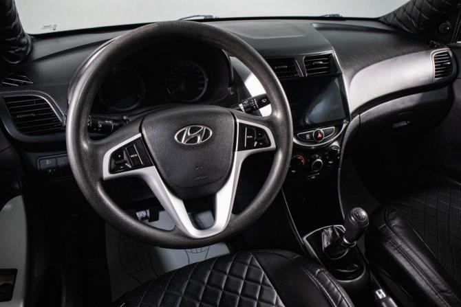 Hyundai Solaris I с пробегом 2012 года, цена 779 000 рублей, 154000 км, седан, Автокод Объявления