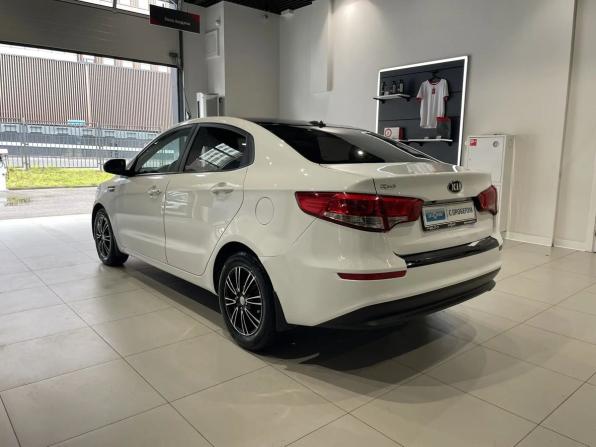 Kia Rio III Рестайлинг с пробегом 2017 года, цена 1 050 000 рублей, 169000 км, седан, Автокод Объявления
