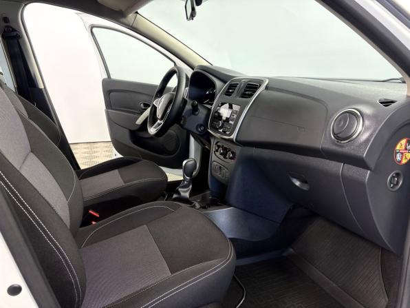 Renault Logan II Рестайлинг с пробегом 2022 года, цена 1 430 000 рублей, 69352 км, седан, Автокод Объявления