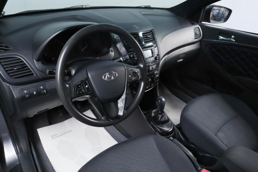 Hyundai Solaris I Челябинск  - изображение 9