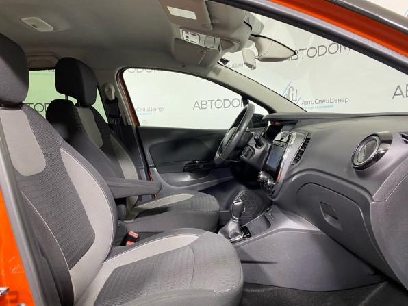 Renault Kaptur I с пробегом 2017 года, цена 1 147 700 рублей, 130358 км, внедорожник, Автокод Объявления