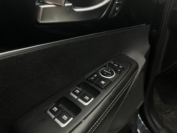 Kia Sorento III Prime Рестайлинг с пробегом 2018 года, цена 2 100 000 рублей, 252895 км, внедорожник, Автокод Объявления