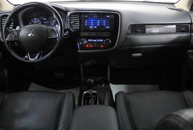 Mitsubishi Outlander III Рестайлинг 2 с пробегом 2015 года, цена 2 010 000 рублей, 126000 км, внедорожник, Автокод Объявления