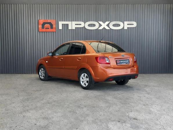 Kia Rio II Рестайлинг с пробегом 2010 года, цена 437 000 рублей, 202948 км, седан, Автокод Объявления