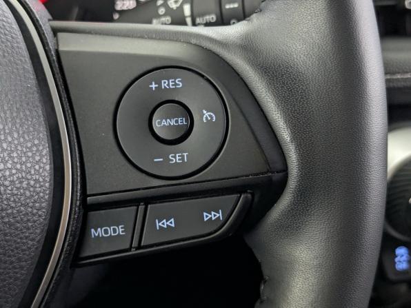 Toyota RAV4 V (XA50) с пробегом 2021 года, цена 3 396 575 рублей, 32915 км, внедорожник, Автокод Объявления