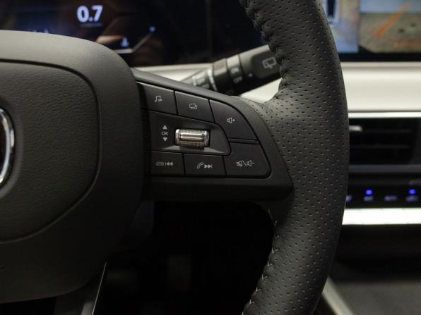 Changan UNI-T I с пробегом 2023 года, цена 2 645 000 рублей, 17472 км, внедорожник, Автокод Объявления