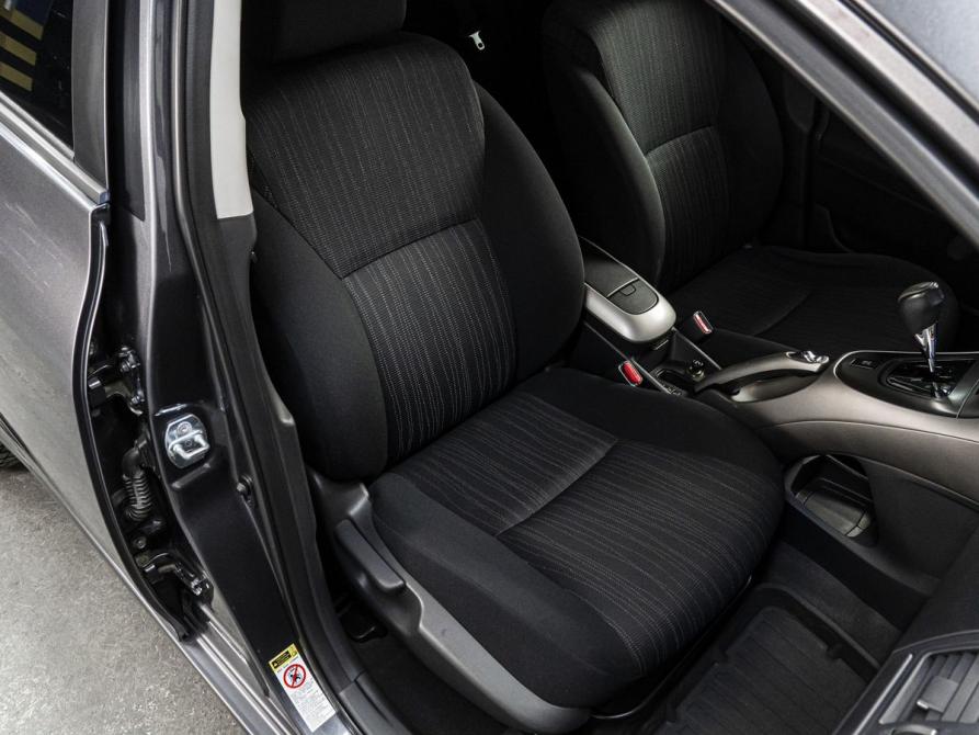 Toyota Auris I Тюмень  - изображение 16