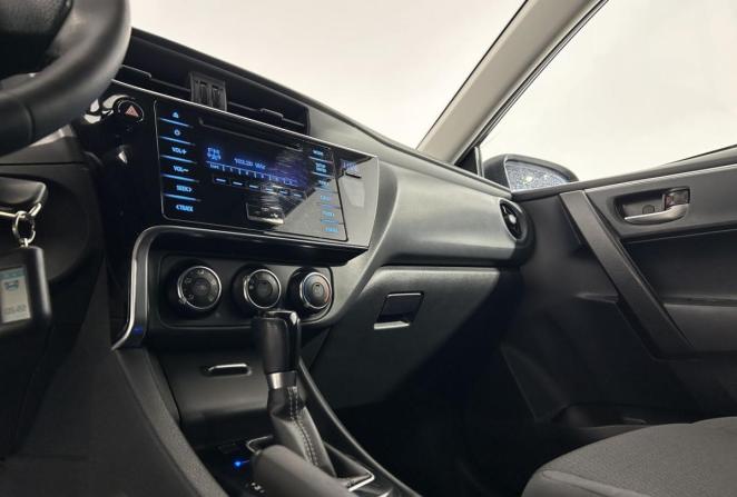 Toyota Corolla XI (E160 E170 E180) Рестайлинг 1 с пробегом 2018 года, цена 1 720 000 рублей, 120809 км, седан, Автокод Объявления
