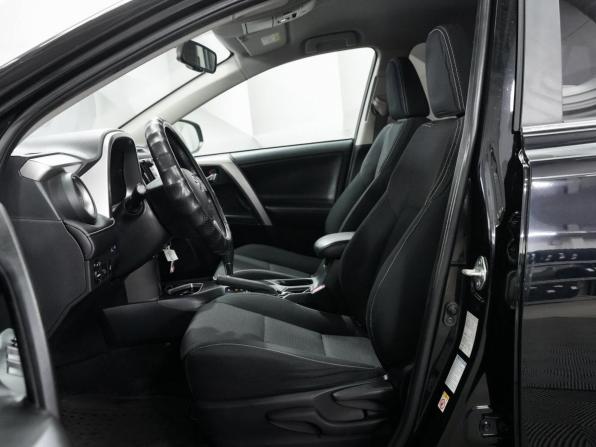 Toyota RAV4 IV (XA40) Рестайлинг с пробегом 2017 года, цена 2 255 000 рублей, 138880 км, внедорожник, Автокод Объявления