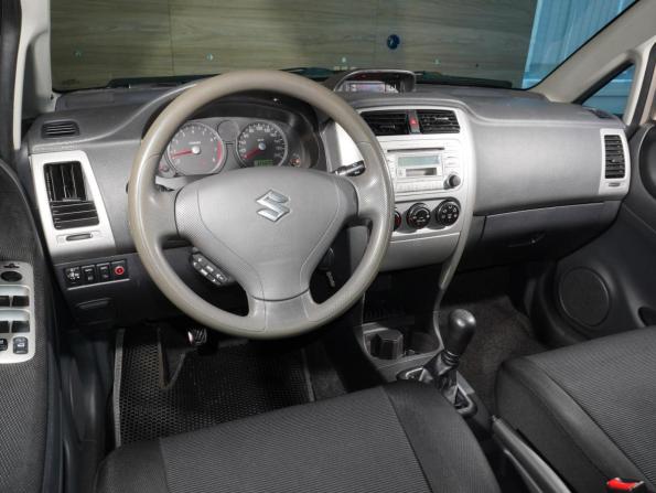 Suzuki Liana I Рестайлинг с пробегом 2005 года, цена 368 000 рублей, 325020 км, седан, Автокод Объявления