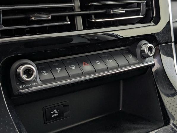 Haval M6 II с пробегом 2024 года, цена 1 820 000 рублей, 27981 км, внедорожник, Автокод Объявления