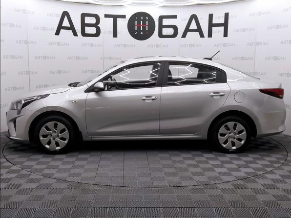 Kia Rio IV Рестайлинг с пробегом 2021 года, цена 1 449 000 рублей, 94500 км, седан, Автокод Объявления