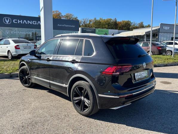 Volkswagen Tiguan II с пробегом 2020 года, цена 3 400 000 рублей, 130000 км, внедорожник, Автокод Объявления