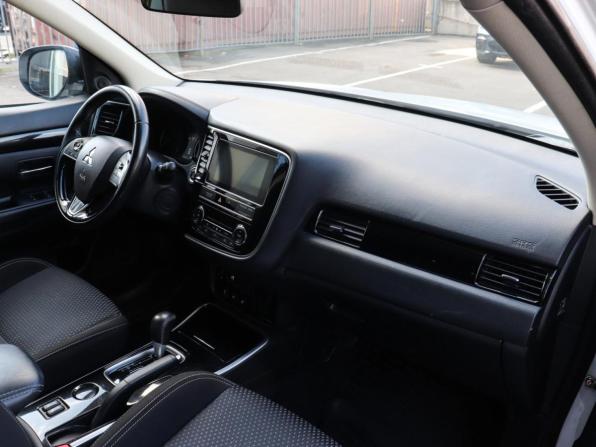 Mitsubishi Outlander III Рестайлинг 3 с пробегом 2019 года, цена 1 919 000 рублей, 142500 км, внедорожник, Автокод Объявления