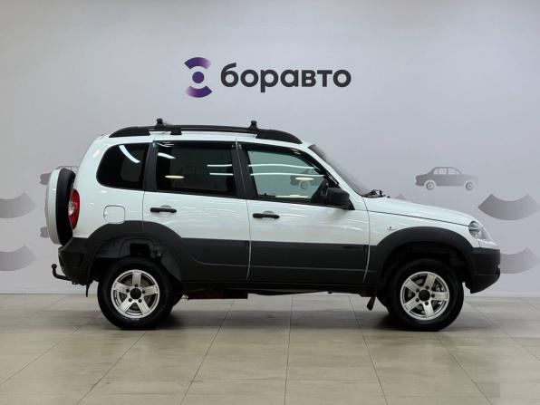Chevrolet Niva I Рестайлинг с пробегом 2019 года, цена 860 000 рублей, 99878 км, внедорожник, Автокод Объявления