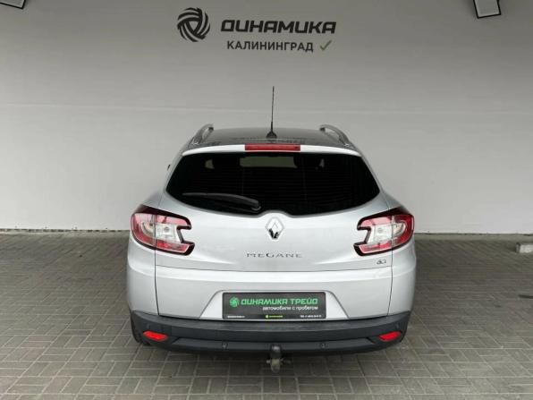 Renault Megane III Рестайлинг 2 с пробегом 2016 года, цена 990 000 рублей, 193347 км, универсал, Автокод Объявления