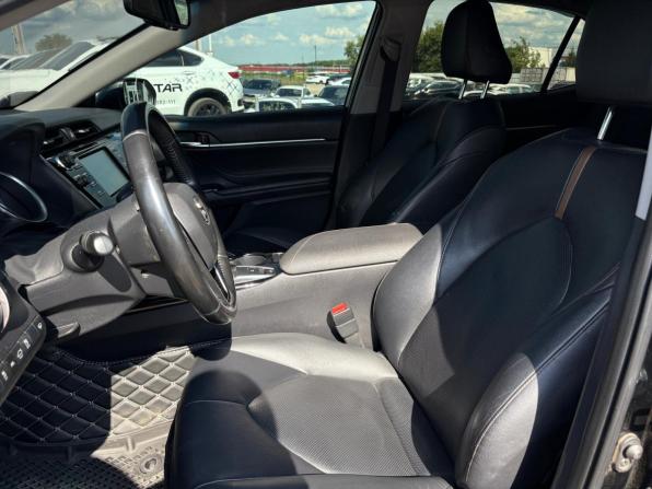 Toyota Camry VIII (XV70) с пробегом 2020 года, цена 2 780 000 рублей, 132221 км, седан, Автокод Объявления