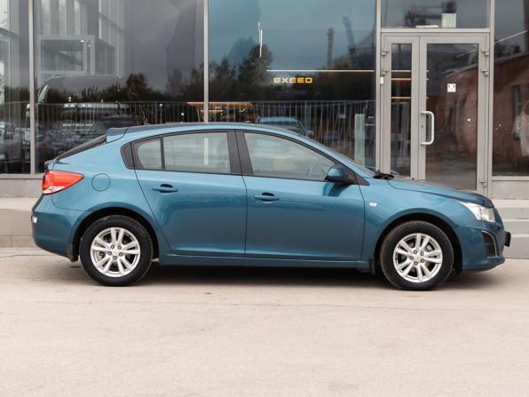 Chevrolet Cruze I Рестайлинг с пробегом 2013 года, цена 880 000 рублей, 115850 км, хэтчбек, Автокод Объявления