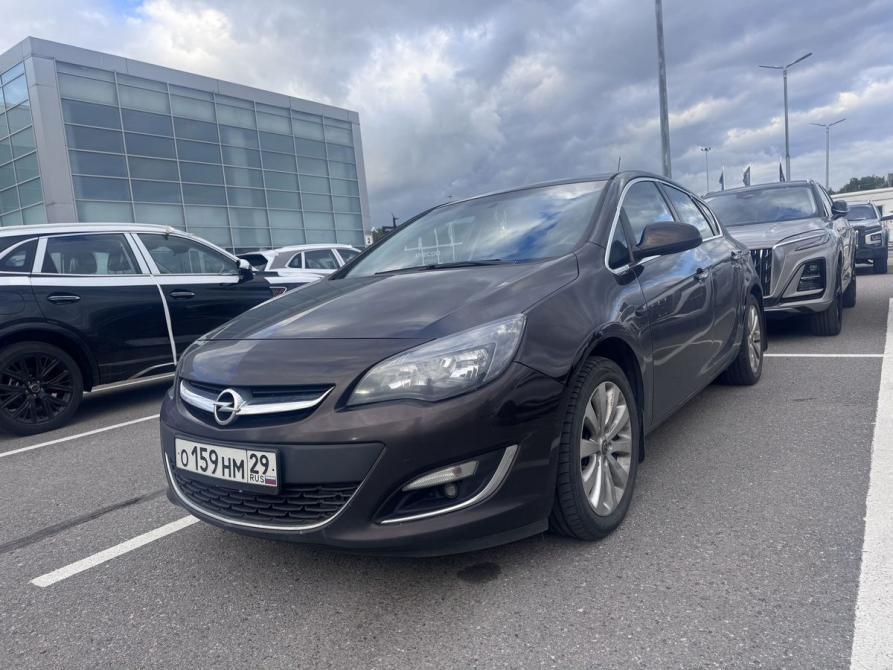 Opel Astra J Рестайлинг Санкт-Петербург  - изображение 1