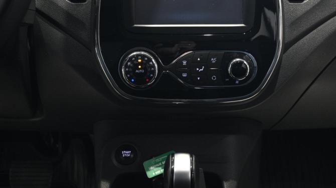 Renault Kaptur I с пробегом 2017 года, цена 1 650 000 рублей, 93265 км, внедорожник, Автокод Объявления