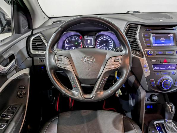Hyundai Santa Fe III Рестайлинг с пробегом 2017 года, цена 2 100 000 рублей, 130966 км, внедорожник, Автокод Объявления