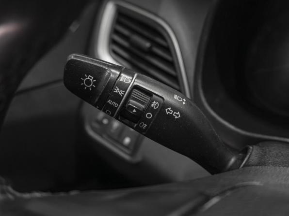 Hyundai Solaris II с пробегом 2018 года, цена 1 350 000 рублей, 161332 км, седан, Автокод Объявления