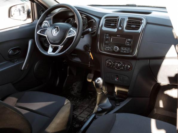 Renault Logan II Рестайлинг с пробегом 2019 года, цена 880 000 рублей, 83372 км, седан, Автокод Объявления